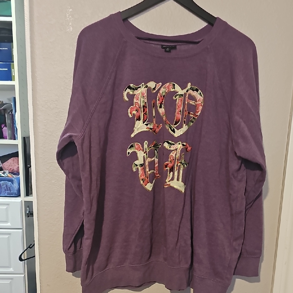 Torrid Sz 2 Purple Old English Writing LOVE Graphic Sweatshirt